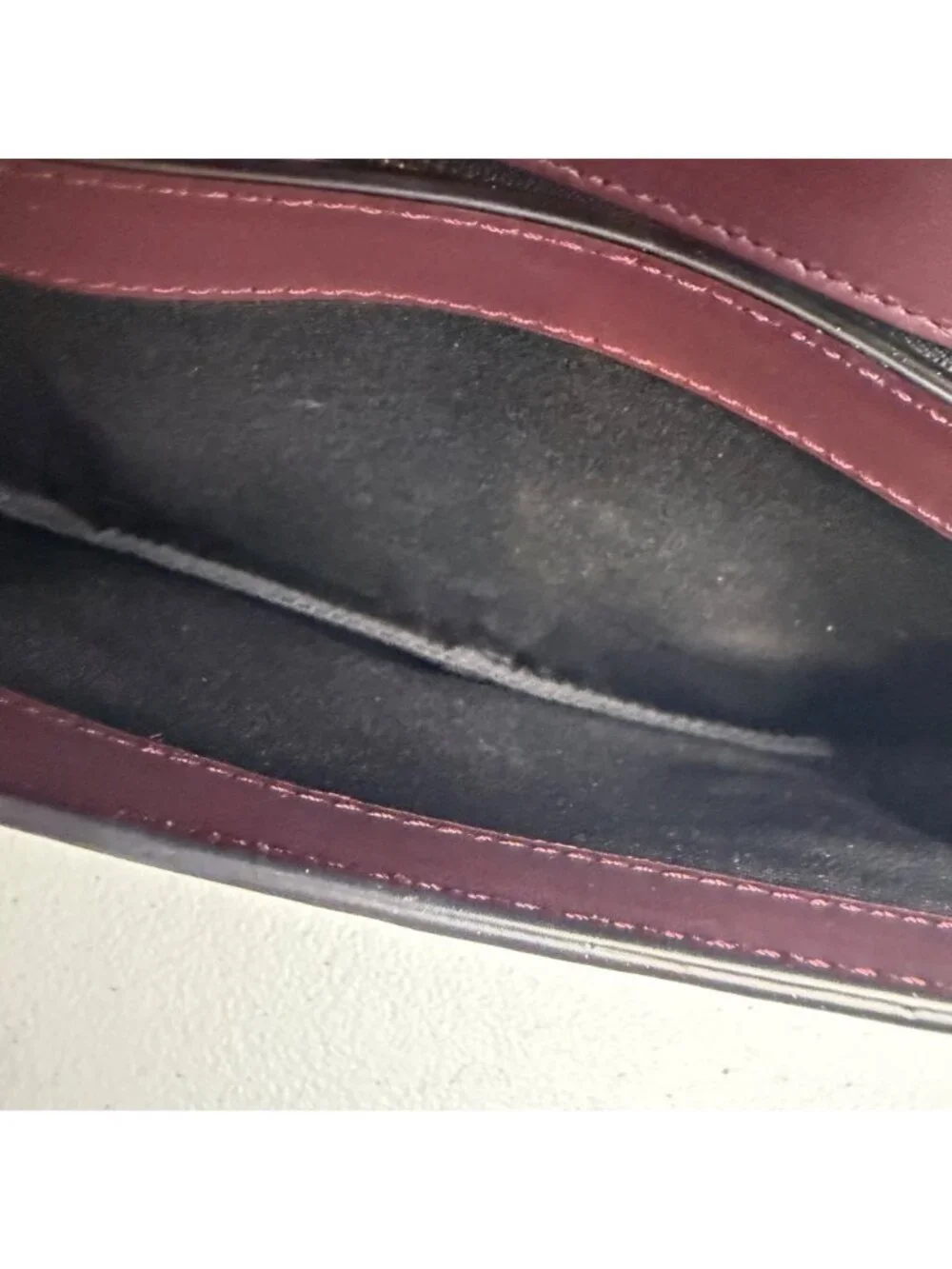 Marc Jacobs scratches leather